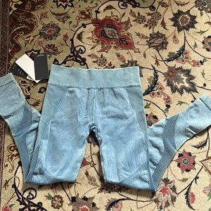 NWT Nux Faded Shib Leggins